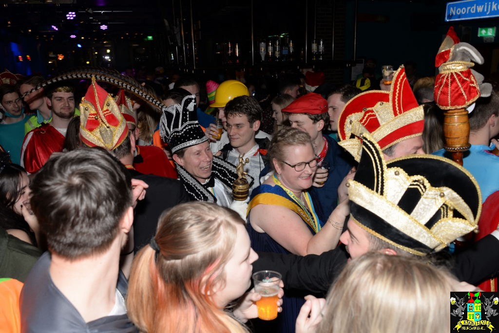 ../Images/Carnavals vrijdagavond in VdG 051.jpg